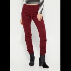 NWT Burgundy Moto Ruched Jeggings